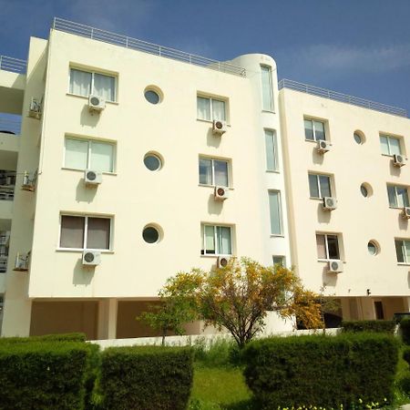 Isavella Apartments Makenzy Larnaca Dış mekan fotoğraf